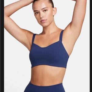 NWT  Nike Womens Zenvy Strappy Light Support Padded Sports Bra Small Navy Blue